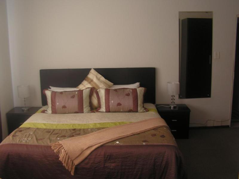 Moshitametsi Guesthouse Kempton Park Exteriör bild