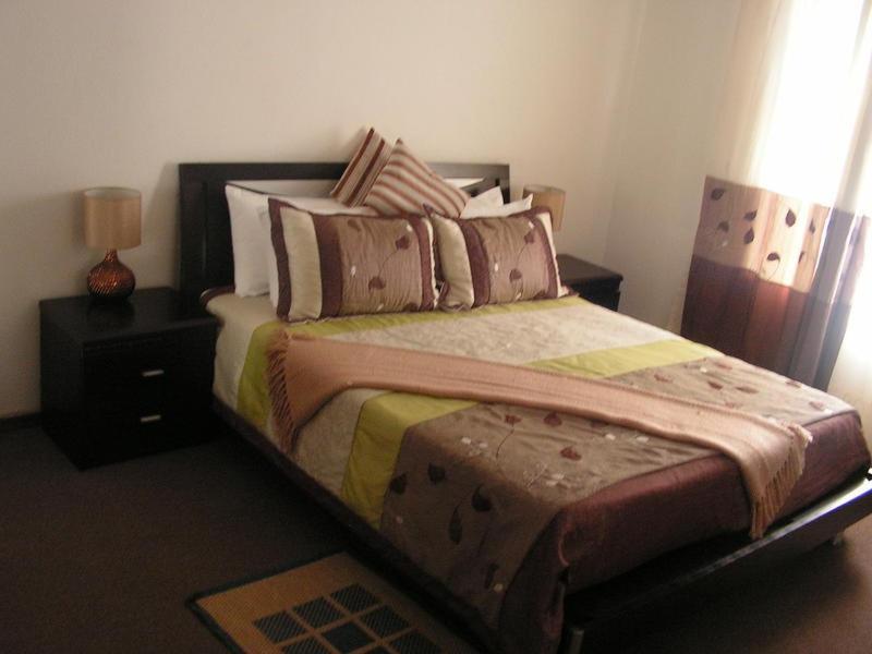 Moshitametsi Guesthouse Kempton Park Exteriör bild