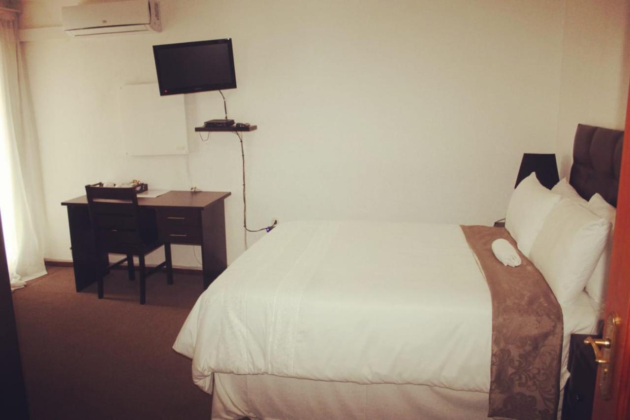 Moshitametsi Guesthouse Kempton Park Exteriör bild